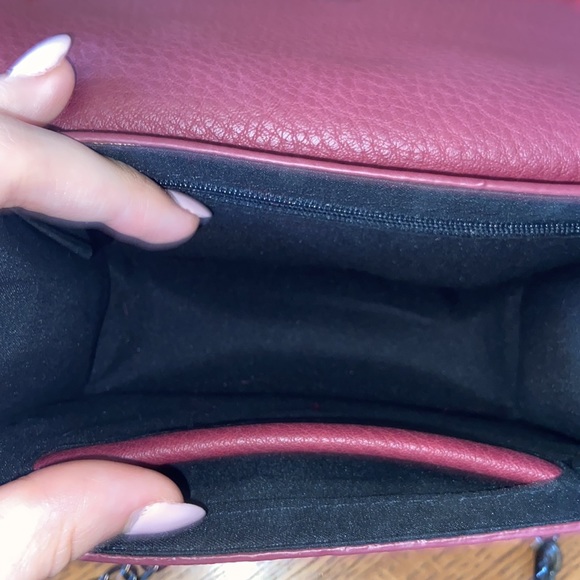 Red Fluffy Crossbody Purse / bag - Picture 6 of 10